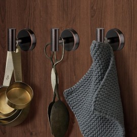 YUET 2 Pcs Bathroom Towel Hook,Screw in Metal Coat Hooks Matte Black Robe Hook SUS 304 Stainless Steel Heavy Duty Door Hanger Towel Robe Clothes Closet Sponges Holder for Bathroom Hotel (Bronze)