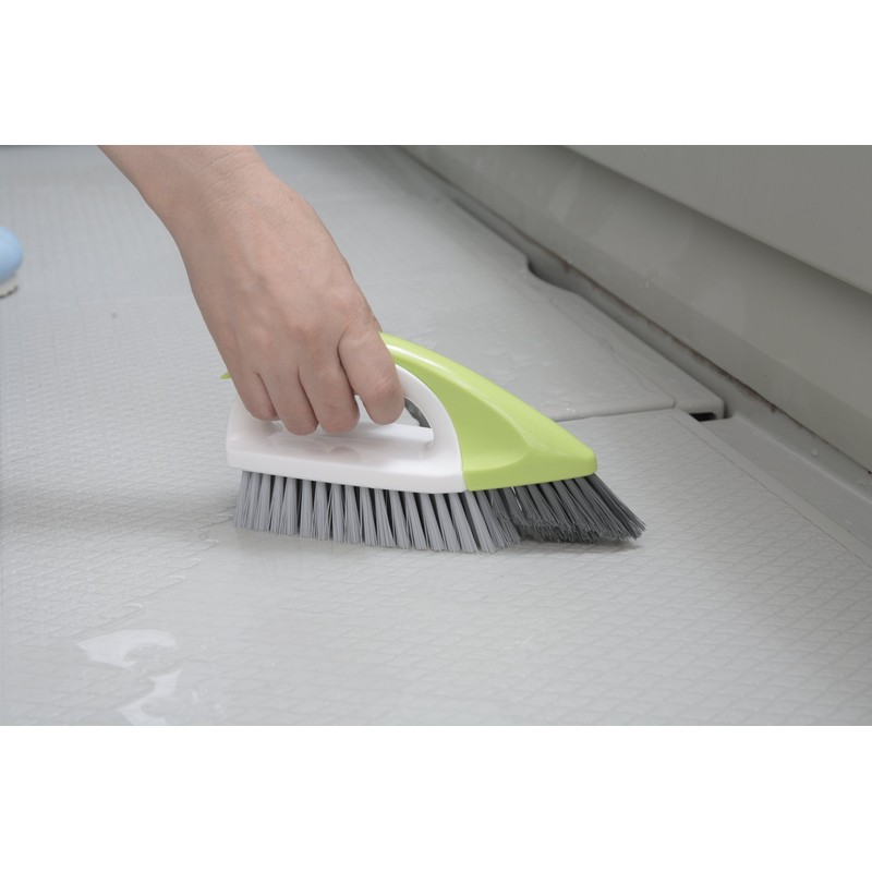 Aiwa Bath Cleaning Tile Brush 1, 2, 3, Large and