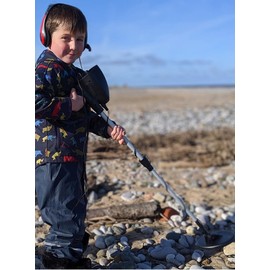 DeeAWai Lightweight Metal Detectors for Kids Adults - Beginner Waterproof Metal Detector with 8" Coil - Entry Level Metal Detectors with Adjustable Stem for Children Teenagers (Black)