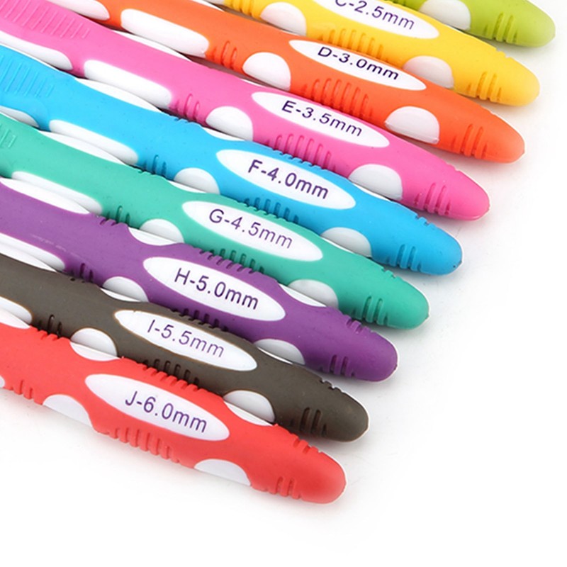 9PCS Crochet Hooks Set Knitting Smooth Needle Tools Ergonomic Plastic