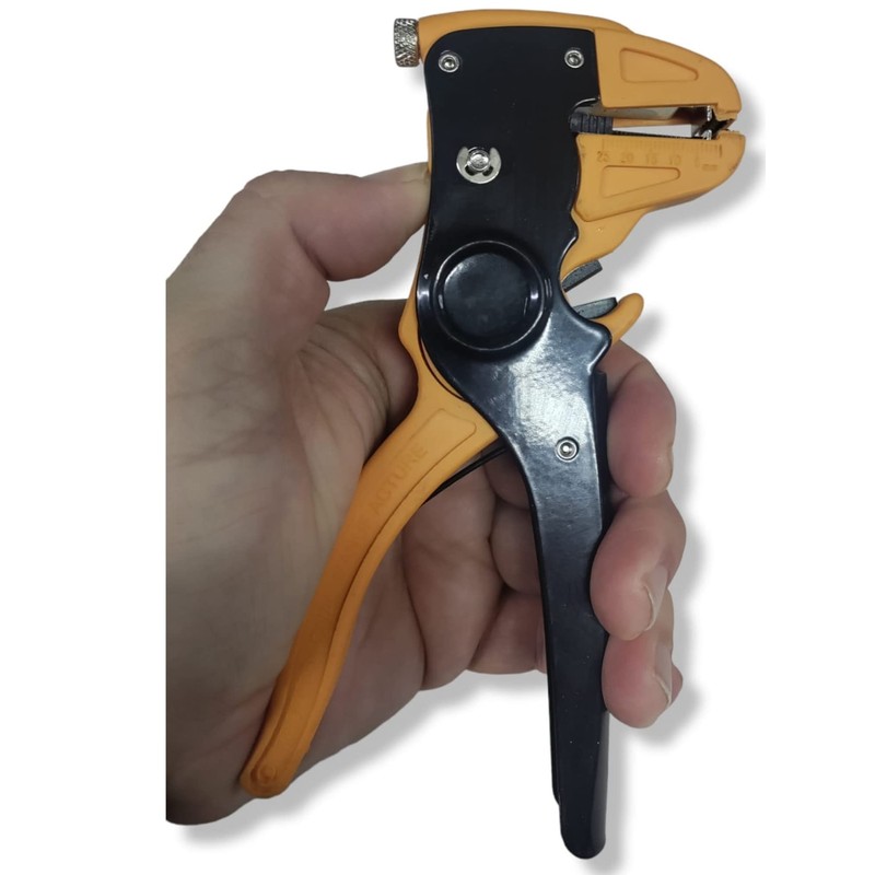 Automatic wire stripper front and side cutting from 0.2 to