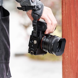 JJC Square Lens Hood with Cap for Sony FE 24mm f/2.8 G Lens & Sony FE 40mm f/2.5 G Lens & Sony FE 50mm f/2.5 G Lens - Replace Sony ALC-SH166, ALC-SH165 lens hood