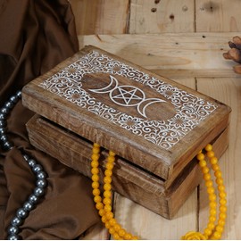 Ajuny Jewellery Storage Box Hand-Carved Decorative Wooden Art Box Star Moon Design – Multipurpose Watch Box Treasure Chest Great for Gifts – Brown and White, 20.3 x 12.7 cm