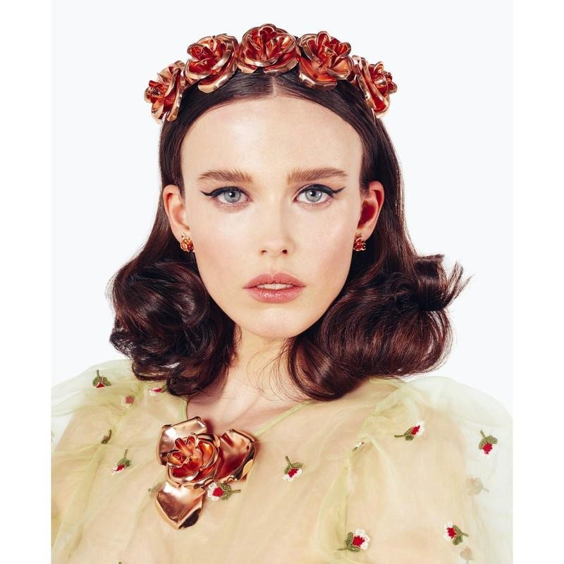 Rose Studs - finish: 24k gold