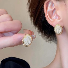 Inilbran Boho Pearl Earrings Vintage Pearl Cluster Earrings Tiny Pearl Beaded Earrings Oval Pearl Earrings Geometric Statement Earrings Jewelry for Women (Gold)