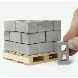 Mini Cinder Block pallet scale 1/12 24 pack Model by Mini Metals