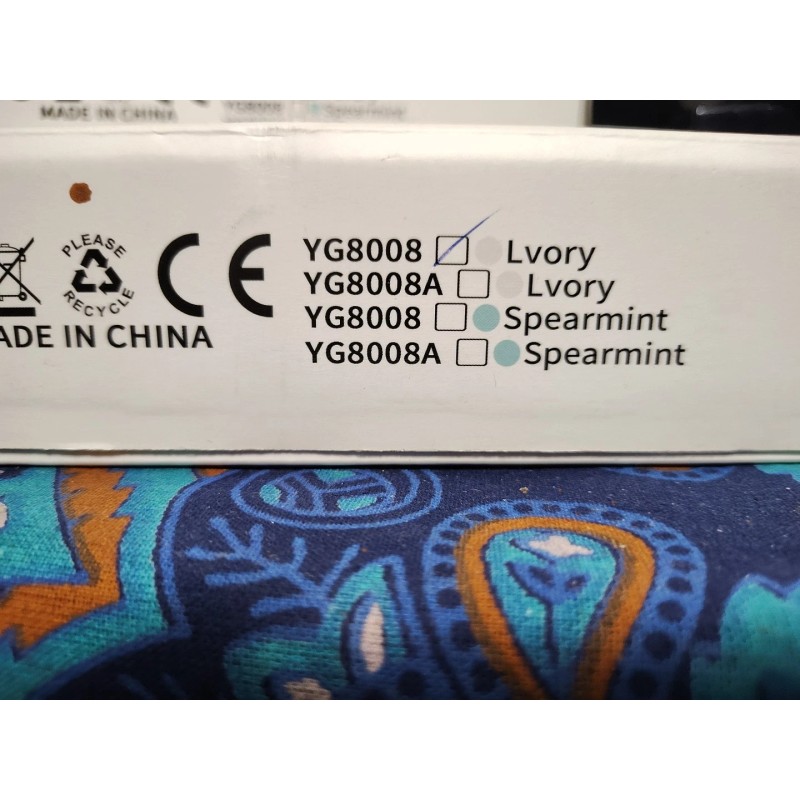 Unbranded UV Toothbrush Dryer Wall-Mounted Installation.