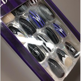 Claire’s New Claire’s The Adams Family Wednesday 24 Pre-Guled Nails Press On Set