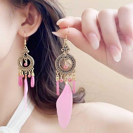 Aneneiceera Boho Pink Feather Earrings Vintage Tribal Feather Tassel Earring Indian Ethnic Earring Silk Tassel Leaf Dream Catcher Earrings Jewelry for Women (Pink)