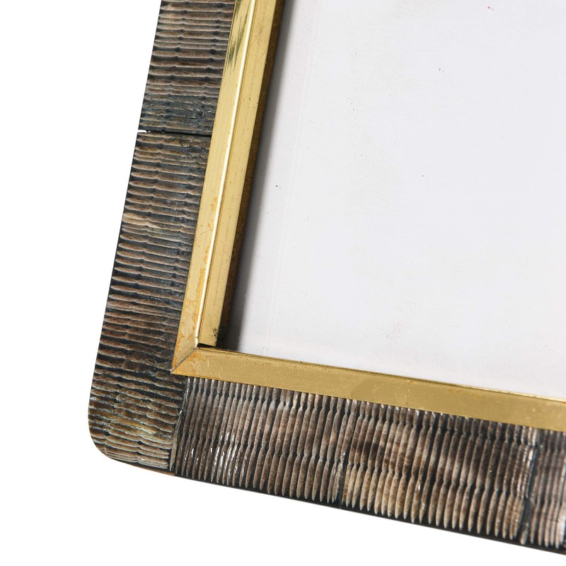 Creative Co-Op Hand-Carved Horn Photo Frame with Brass Border, Black