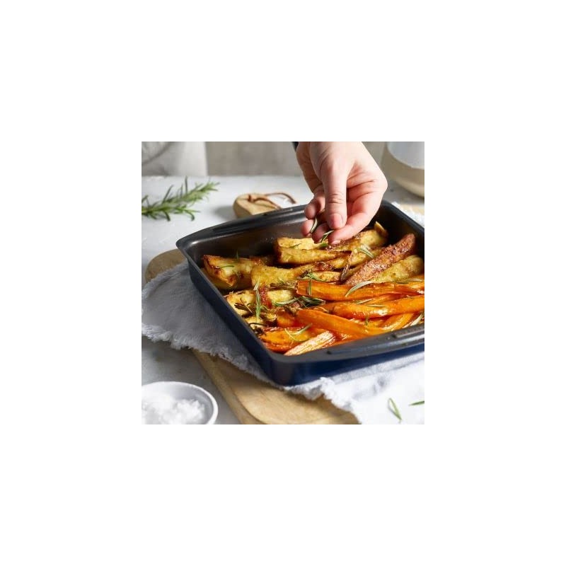 Lakeland Bakeware Non Stick Roasting Tin - Standard Square 24x