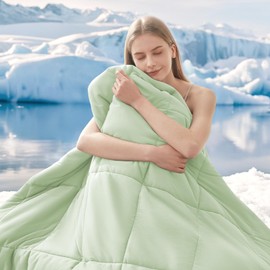 HYLEORY Cooling Comforter King Size - Summer Cooling Blanket for Hot Sleepers/Night Sweats, Double-Sided Cold Touch Silky Ice Comforters, Breathable Lightweight Beddings, Cool Green, 108"x90"