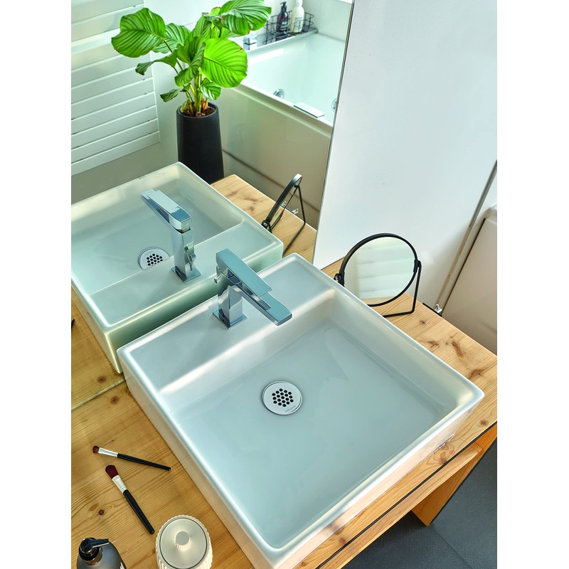 Wirquin 30723421 1.25" Brass Basin Waste 19 Hole Free Flow