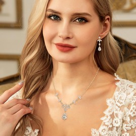 Ever Faith Cubic Zirconia Bridal Jewellery Set for Bride Bridesmaid, Elegant Leaf Flower Teardrop Wedding Prom Necklace Dangle Earrings Set for Women Clear Gold-Tone
