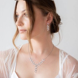 Clearine Wedding Jewellery Set for Bridal Bridesmaid Marquise CZ Cluster Y-shape Pendant Necklace Dangle Earrings Set Clear Silver-Tone