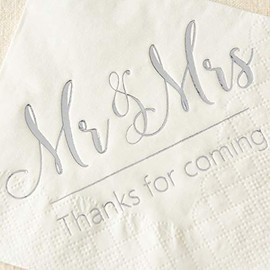 Crisky Servilletas de boda Mr Mrs Silver Cocktail Bebida Postre Servilletas para decoración de mesas de boda, suministros de fiesta de compromiso, 100 piezas, 3 capas