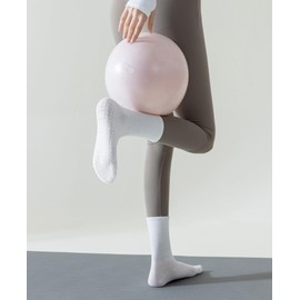 vvallis Pilates Socks, Yoga Socks with Grips for Women, 3 Pairs Non Slip Grip Socks for Barre, Dance, Barefoot Workout (Cotton Blend, D02-Black/Pink/Beige/White)