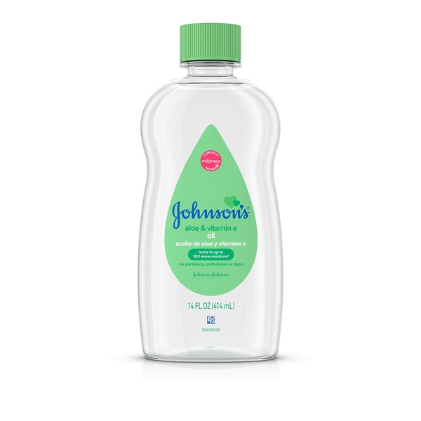 Johnson's Baby Oil, Mineral Oil Enriched With Aloe Vera and Vitamin E to Prevent Moisture Loss, Hypoallergenic, 14 fl. oz (Pack of 6)