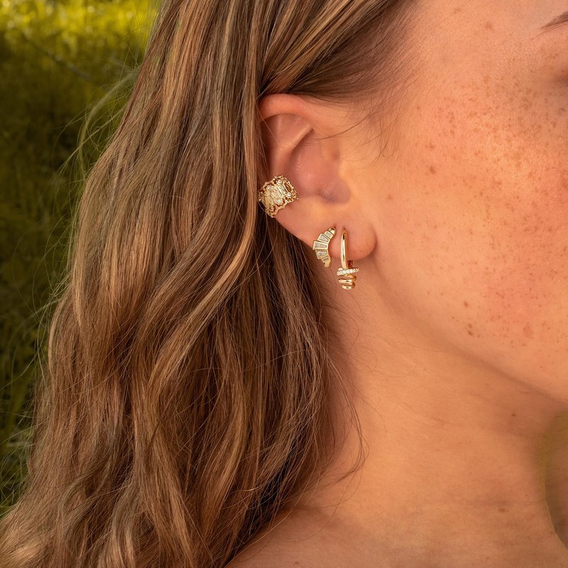 MYEARS Women Cartoon Conch Earrings Gold Huggie Hoop Sleeper Cubic