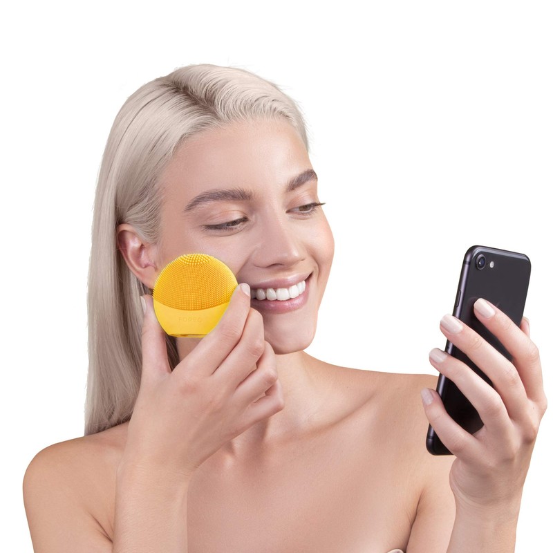 Foreo Luna Fofo Face Cleansing Brush Sunflower Yellow