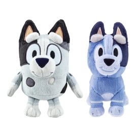 El Paquete de Juguetes de Peluche Bluey's Cousins Muffin & Socks Incluye Peluche de Muffin de 8 Pulgadas y Calcetines de 7.5 Pulgadas, Fabricado con Telas de Lujo y con Detalles Bordados. Colecciona