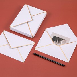 Pack of 25 Pearlescent White Envelopes with Golden Edge 136 x 195 mm, Luxury Pearlescent Pearls A7 Envelopes, 5.3 x 7.6 inches, Shiny Envelopes for Invitations, Wedding, Photos, Bridal Shower