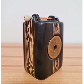 Unbekannt Small Far Eastern Aroma Burner 13cm Feng Shui Ceramic Buddha