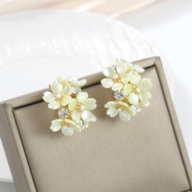 CZ Statement Gold Leaf Stud Earrings with S925 Silver Needles for Women Gold Flower Filigree Dangle Earrings Pearl Gold Flower Stud Earrings Pink Rhinestone Hoop Earrings White Acrylic Rhinestone