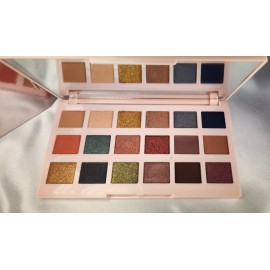 Ciaté Ciate London The Editor Palette New England Eyeshadow 18 Colors