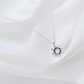 Richight Sterling Silver 925 Simple Sun Motif Charm Necklace, 16.9 inches (43 cm), Unisex, Mini, Malist Style, Silver Sun Necklace