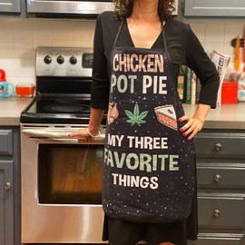 Chicken Pot Pie My Three Favorite Things Apron Funny 420 Baking Kitchen Smock Funny Graphic Kitchenwear 420 Funny Food Novelty Cookware Black Oven Mitt