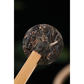 [yunyingkongyue]Happy Moon Festival 8g Tightly Compressed Raw Pu'er Tea – Portable and Stylish Tea Gift