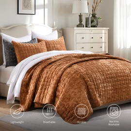 Grassix Velvet Quilt King Size, 3-Piece Luxury Burnt Orange Quilt Bedding Set, Lightweight Velvet Comforter for All Seasons, Breathable Geometric Bedspread Coverlet with 2 Shams, Housewarming Gift