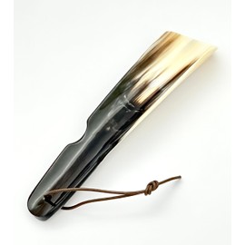 Shoe Horn Real horn, Handcrafted Genuine Horn Shoehorn, Pocket Shoe Horn 6” inch, luxury shoes horn for easy wearing, portable shoehorn Light weight, Gift, Keepsake, Collectible, stocking Stuffers