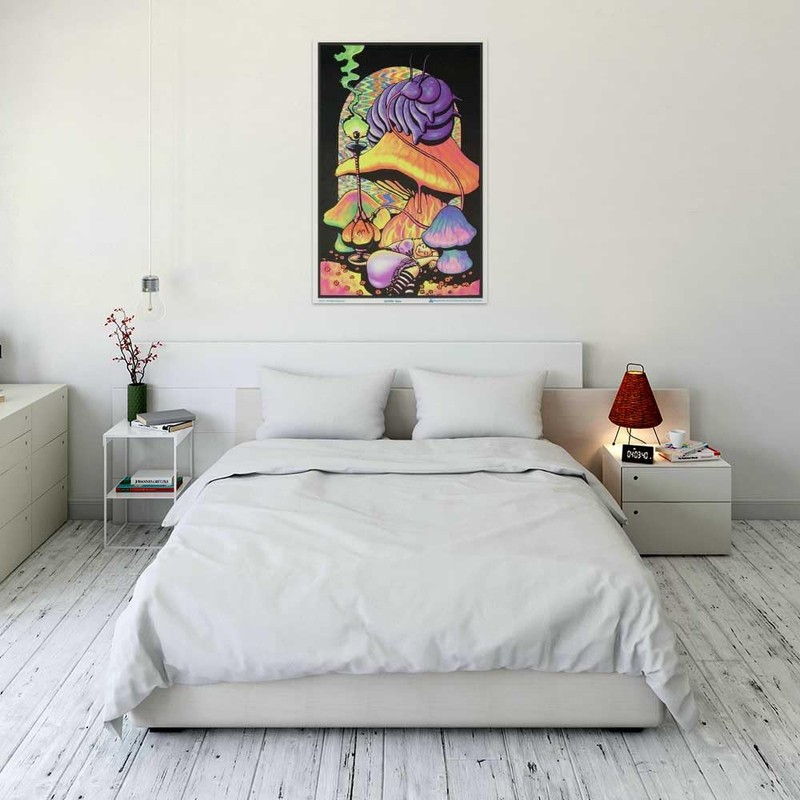 Scorpio Posters Alice in Wonderland Dreaming - Flocked Blacklight Poster