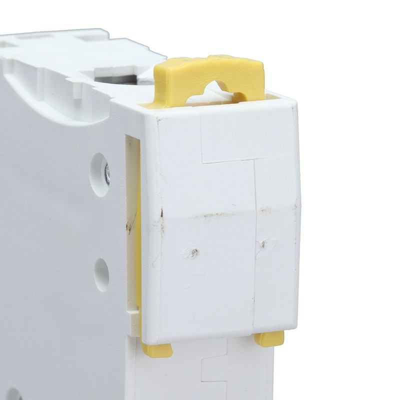 Miniature Circuit Breaker 1P Residual Current Isolator DIN Rail Mount