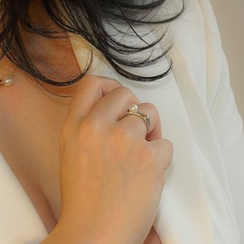 QueenBee 14K Gold and Silver Adjustable Pearl Ring | Trendy Open Asymmetric Pearl Ring | Modern Design Polished Stacking Band | Adjustable Gold Silver Pearl Jewelry | Elegant Pearl Silver Gold Ring for Women | Jewelry Gift for Women (Silver)