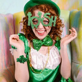 Dmaiy St. Patrick's Day Bracelets Sequin Shamrock Bracelet Glitter Green Bracelets Set for Women and Men Gift 3PCS, Large, Sequin, no