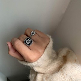 Cybche Vintage Perle Blume Ring Quadratischen Siegelring Schwarz Quadratischen Ring Perle Blumenring Quadratischen Knall Ring Einstellbar Perle Fingerring Schmuck Für Frauen
