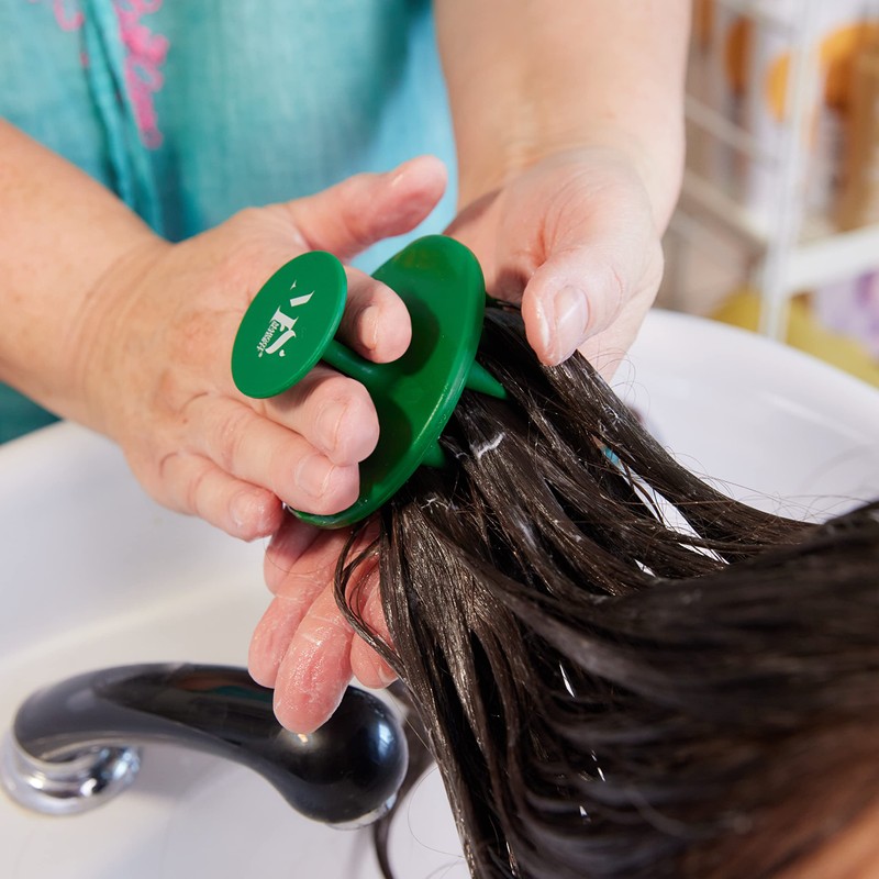 Margot Schmitt The fabulous garden head massage brush