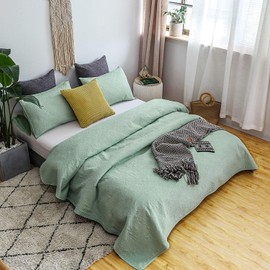 KASENTEX Coverlet Quilt Set-Pre Washed-Luxury Microfiber Soft Warm Bedding-Solid Colors Bedspread-Contemporary Floral Design (Deep Celadon Green, Oversized King + 2 Shams)