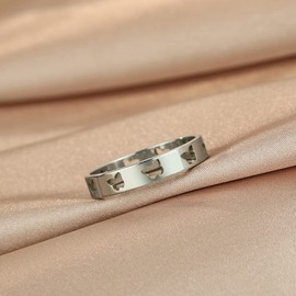 LUTAKU Stainless Steel Butterfly Band Rings for Women Girls Lover Couple Ring Animal Lover Jewelry Valentine's Day Gift (silver)