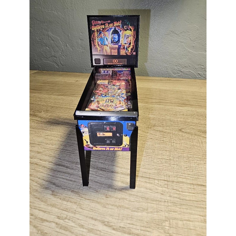 Stern Pinball Mini Replica “Ripley's Believe It or Not!” Pinball