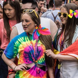 mdgfge 3Pcs Rainbow Hair Tie Scrunchies Bunny Ear Hair Clip Bow Ribbon Hair Bow Hair Clips Ponytail Holder for Women Gay Pride Rainbow Day Raves Party Hair Accessories