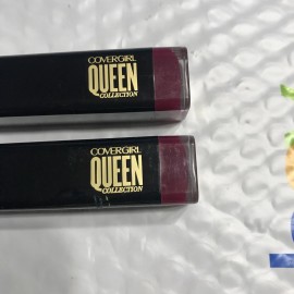 COVERGIRL 2 Tube Lot COVERGIRL Queen Collection Matte Lipstick Q315 PLUM PALACE uns FLAW