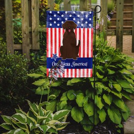 Caroline's Treasures BB3051GF Patriotic USA Chocolate Labrador Garden Flag Mailbox Flag Decorative Yard Flag Banner Outside Patio Artwork Yard Flower Beds, Garden Size, Multicolor