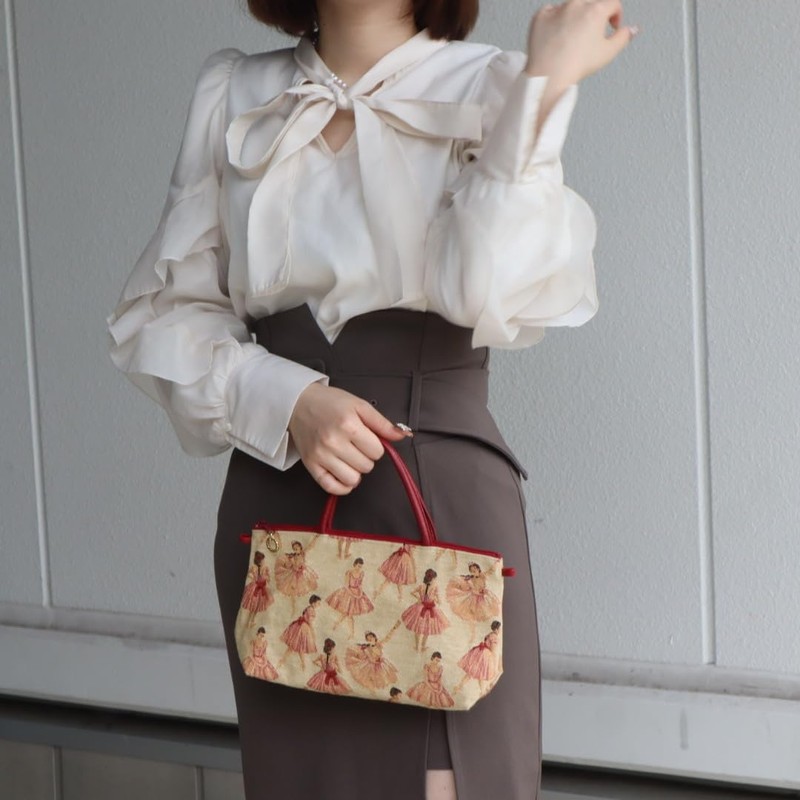Belle Blanche Ballerina Gobelin Pouch Bag, Made in Japan, Ballerina