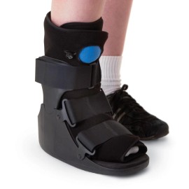 Medline Deluxe Pneumatic Ankle Walkers, Short, Size M, Each