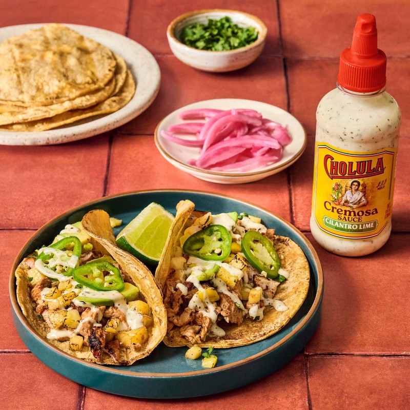 Cholula Cremosa Sauce, Cilantro Lime, Mild Heat, Creamy Squeezable Topping