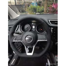 GV TECH - Funda De Volante a la Medida Compatible con Versa 2020 2021/ Sentra Altima 2019-2021 / Kicks, Leaf, Xtrail 2018-2020 (Volante de Piel de fábrica, Negro)